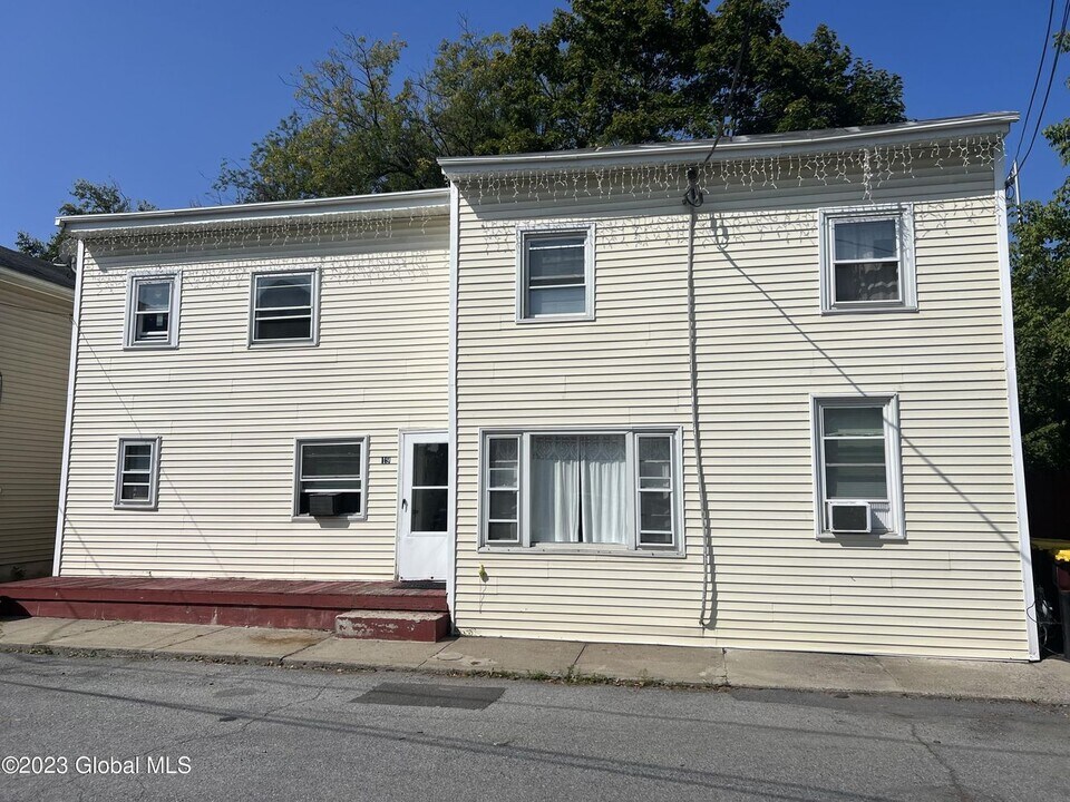 19-21 Penrose Ave in Mechanicville, NY - Building Photo