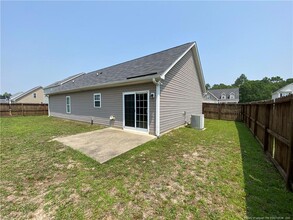 2109 Sir Michael Dr in Hope Mills, NC - Building Photo - Building Photo