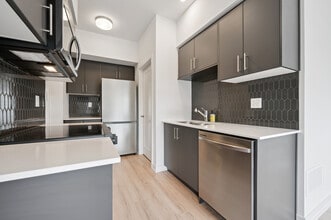 940 St David St N in Fergus, ON - Building Photo - Building Photo