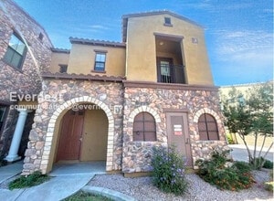 4777 S Fulton Ranch Blvd in Chandler, AZ - Foto de edificio - Building Photo