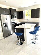 2418 SE 10th St in Homestead, FL - Building Photo - Building Photo