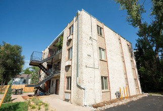 Light Rail West Apartments in Denver, CO - Building Photo - Building Photo