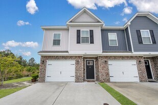 174 Horizon Ln in Richmond Hill, GA - Building Photo