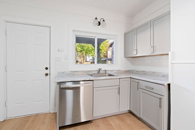 property at 2010 6th Ave