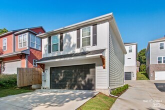 530 Highland Ave in Fayetteville, AR - Building Photo - Building Photo