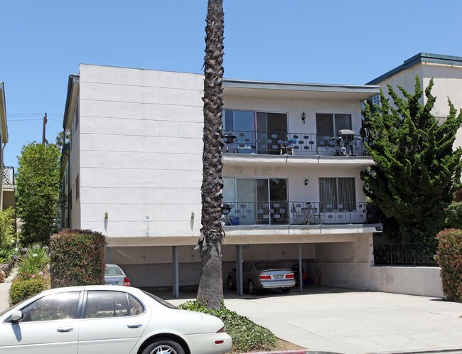 833 Lincoln Blvd in Santa Monica, CA - Building Photo - Building Photo