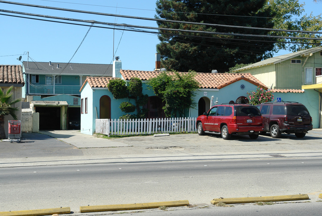 1603 Freedom Blvd in Freedom, CA - Building Photo