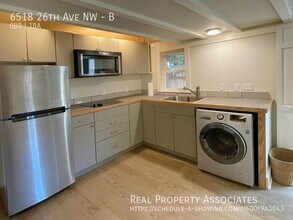 6518 26th Ave NW in Seattle, WA - Building Photo - Building Photo