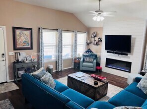 2740 Red Fish Rd in Norman, OK - Building Photo - Building Photo