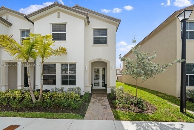 12846 SW 243rd St in Princeton, FL - Building Photo - Building Photo