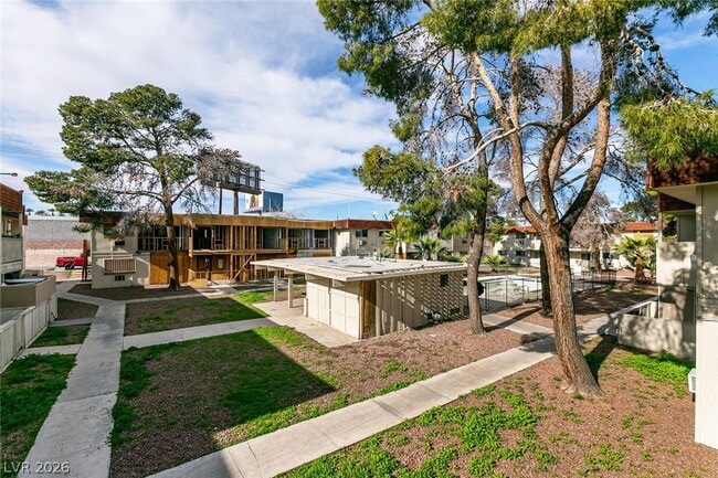 property at 5404 S Swenson St