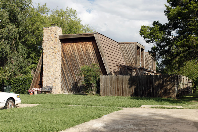 423 W Comanche St in Norman, OK - Foto de edificio - Building Photo