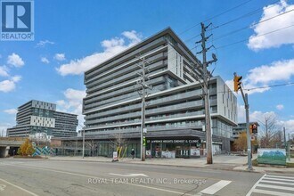 160 Flemington Rd in Toronto, ON - Building Photo - Building Photo