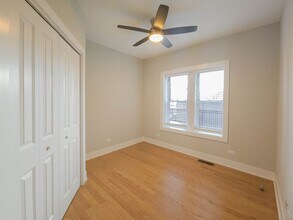 4913 N Hermitage Ave, Unit 2 in Chicago, IL - Building Photo - Building Photo