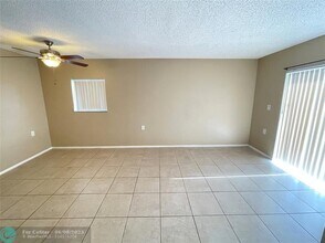 1101 Benoist Farms Rd in West Palm Beach, FL - Building Photo - Building Photo