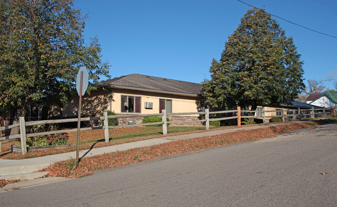 Kim-Haven Apartments in Kimball, MN - Building Photo