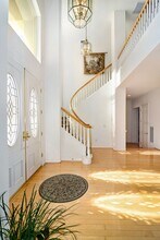 25339 Prado De Los Arboles in Calabasas, CA - Foto de edificio - Building Photo