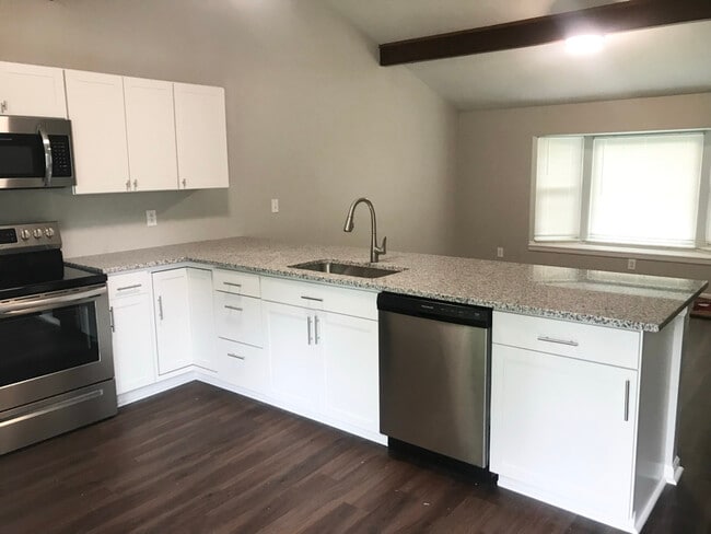 523 Jutlew Rd in Newark, OH - Building Photo - Building Photo