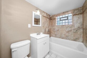 5949 S Kildare Ave in Chicago, IL - Building Photo - Building Photo