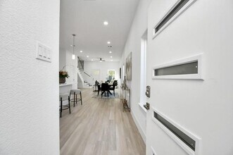 3330 Francis St in Houston, TX - Building Photo - Building Photo