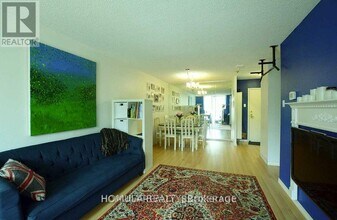 250 Jarvis St in Toronto, ON - Building Photo - Building Photo