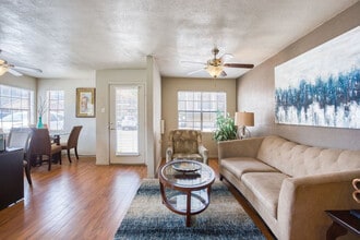 Santa Fe Apartments in Dallas, TX - Building Photo - Building Photo