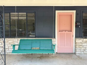 906 E 46th St in Austin, TX - Building Photo - Building Photo