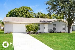 921 SW Gaitor Ave in Port St. Lucie, FL - Building Photo