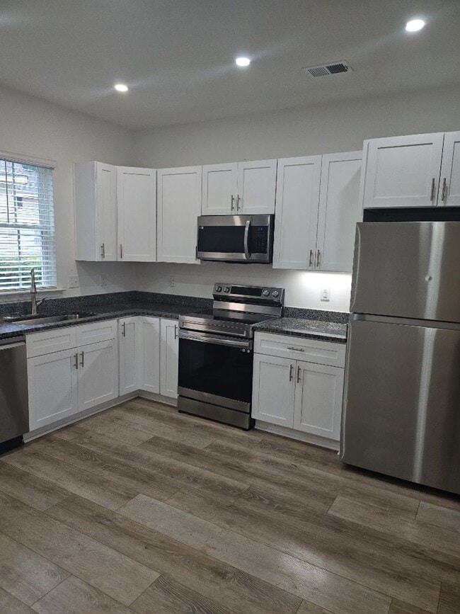 property at 517 Deerwood St