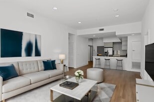 5308 Sepulveda Blvd in Los Angeles, CA - Building Photo