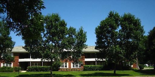 1620 W Dempster in Park Ridge, IL - Foto de edificio