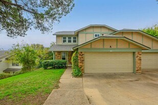 1928 Holly Hill Dr in Austin, TX - Building Photo