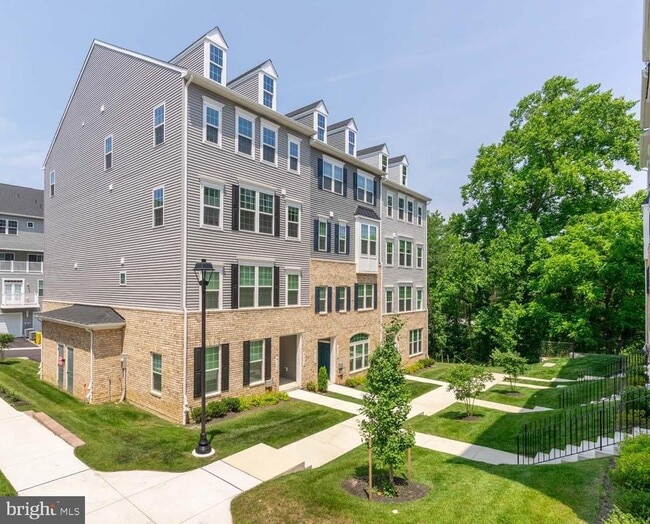 property at 4113 -B Chickadee Ct