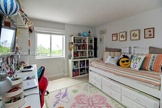 650 Ocean Dr in Key Biscayne, FL - Building Photo - Building Photo