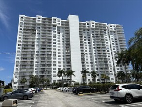 2801 NE 183rd St in Aventura, FL - Building Photo - Building Photo