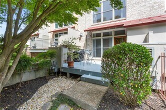 1350 Fernwood Cir NE in Atlanta, GA - Building Photo - Building Photo