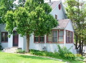1060 Danby Rd, Unit 1060#4 in Ithaca, NY - Building Photo - Building Photo