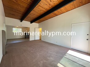 191 Hilborn St in Vallejo, CA - Foto de edificio - Building Photo