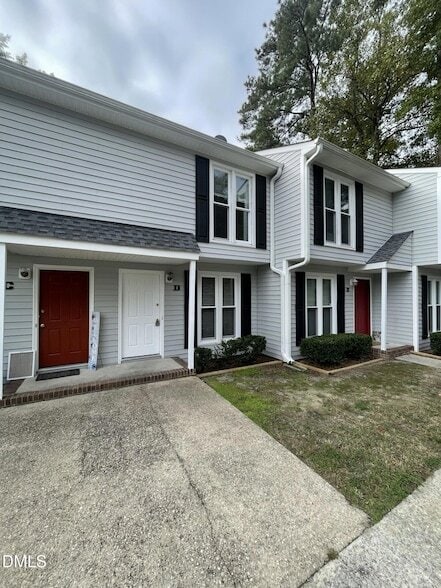 212 S Hollybrook Rd in Wendell, NC - Building Photo - Building Photo