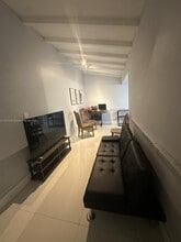 324 SW 23rd Ave in Miami, FL - Building Photo - Building Photo