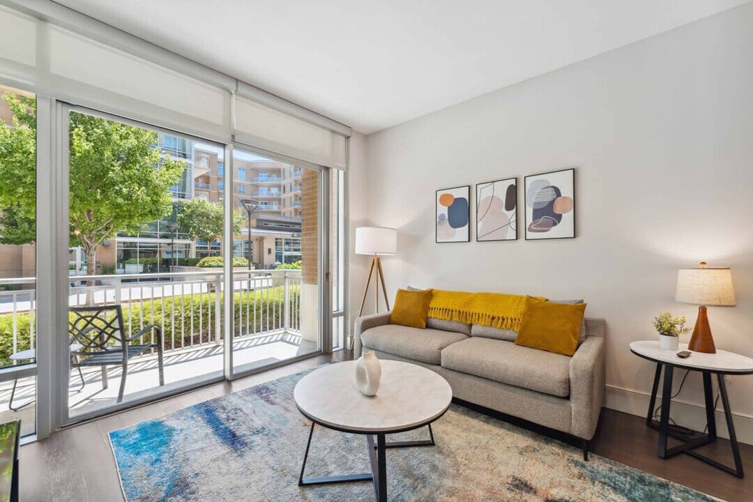 7865 Firefall Way in Dallas, TX - Building Photo