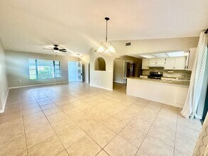 17369 Oriole Rd in Ft. Myers, FL - Building Photo - Building Photo