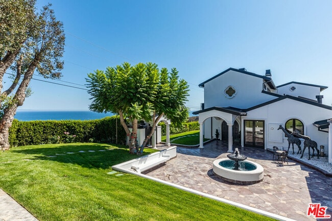 3453 Coast View Dr in Malibu, CA - Building Photo - Building Photo
