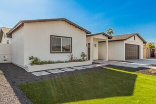 2220 N 66th St in Scottsdale, AZ - Building Photo