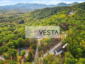 430 Hague Dr in Columbus, NC - Building Photo - Building Photo