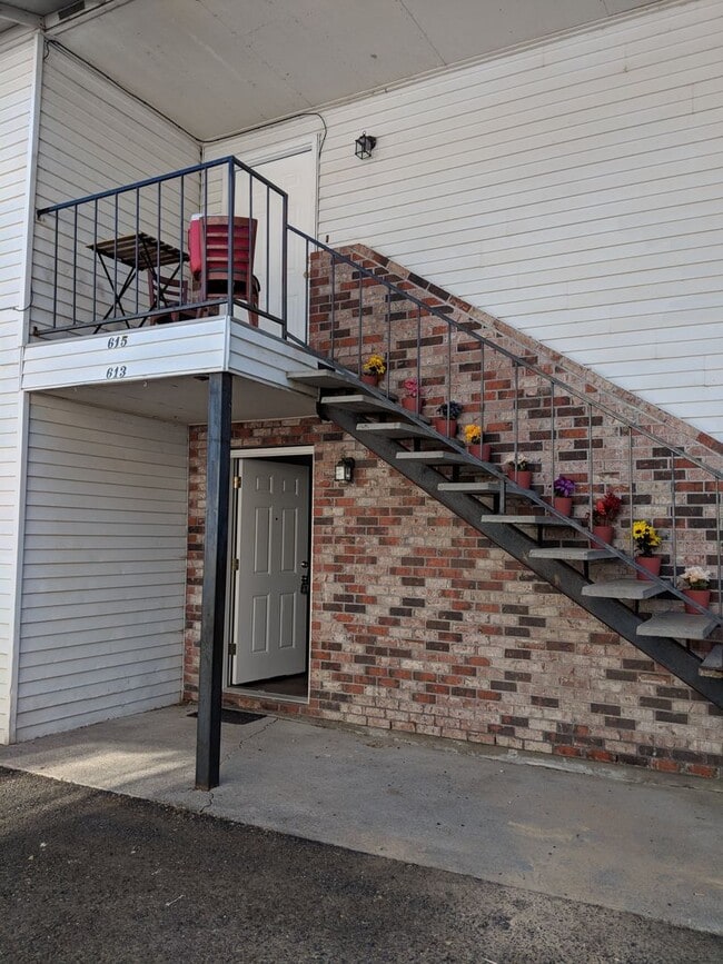 property at 613 NW 9th Ave