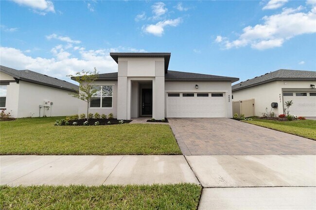4848 Shady Pnes Dr in St. Cloud, FL - Foto de edificio - Building Photo