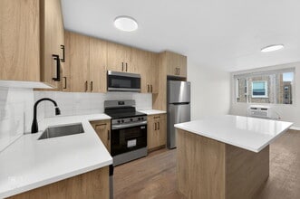 7357 N Winchester Ave in Chicago, IL - Building Photo - Building Photo