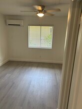 2440-2442 Jackson St, Unit 2442-C in Hollywood, FL - Building Photo - Building Photo