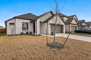718 Parkside Dr in Lavon, TX - Building Photo